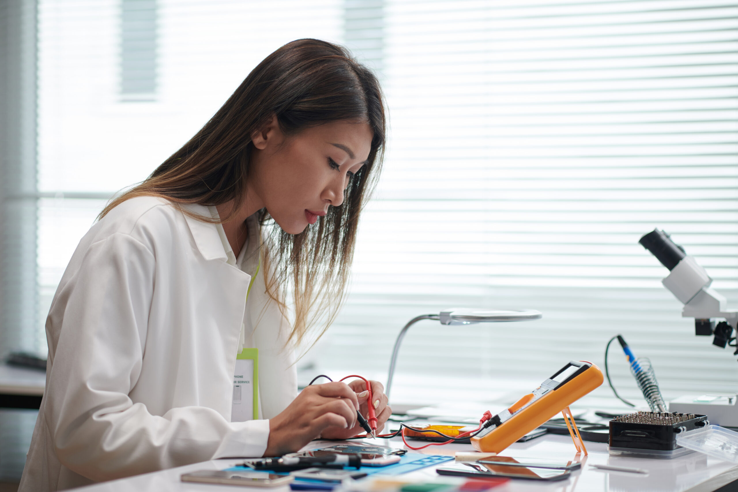 CS PROD. ET REPAR. DE PROD. ELECTRONI.